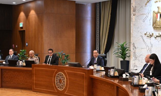 رئيس الوزراء: الحكومة حريصة على وضع تصور واضح لمستأجري “القانون القديم” يتضمن العديد من البدائل