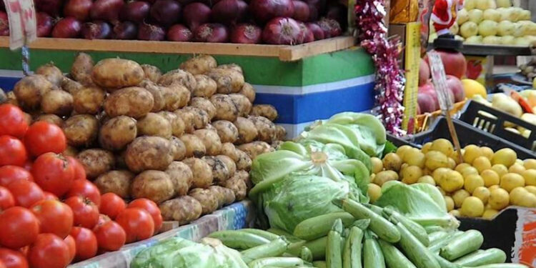 أسعار الخضار والفاكهة اليوم  السبت