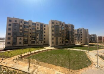وزير الإسكان يتابع موقف تنفيذ 105آلاف وحدة سكنية بمدينة أكتوبر الجديدة