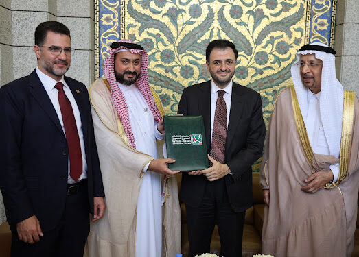 كلاسيرا توقّع اتفاقياتٍ استراتيجية كبرى في دمشق