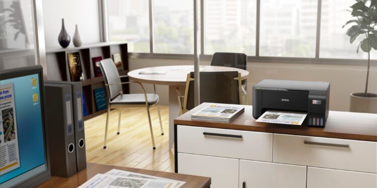 إبسون توفر حلولاً ذكيةً وصديقةً للبيئة خلال موسم العودة إلى المدارس 2025