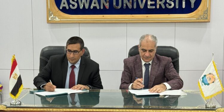 معهد الاتصالات يوقع بروتوكولي تعاون مع محافظة وجامعة أسوان لتعزيز التنمية الرقمية
