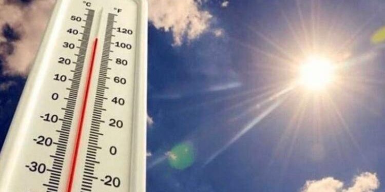 طقس شديد الحرارة غدا ورطوبة مرتفعة والعظمى بالقاهرة 38 درجة