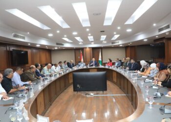 وزير الإسكان يلتقي رئيس وأعضاء جمعية مستثمري ٦ أكتوبر لاستعراض طلباتهم ومقترحاتهم