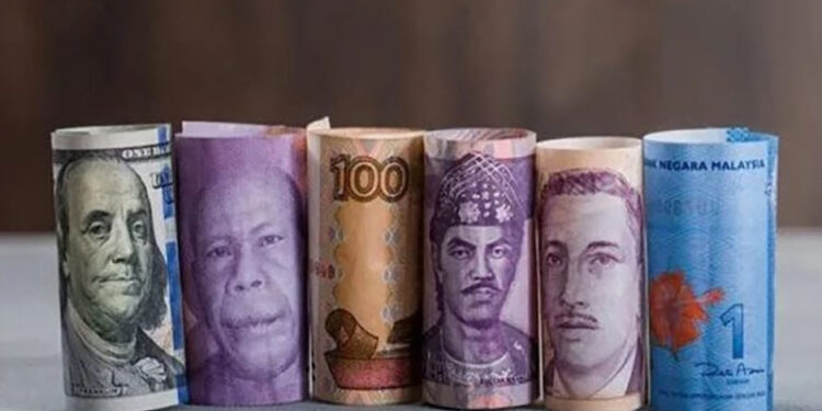 أسعار العملات في مصر اليوم الإثنين