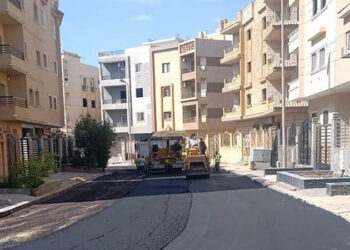 وزير الإسكان يتابع أعمال تطوير محور محمد بن زايد الرابط بين القاهرة الجديدة والعاصمة