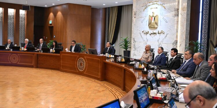 رئيس الوزراء: الحكومة لديها رؤية اقتصادية حتى عام 2030 تمتد لما بعد الاتفاق مع صندوق النقد الدولي