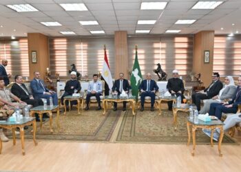 وزير الموارد المائية والري يشارك في احتفالات محافظة الشرقية بعيدها القومي