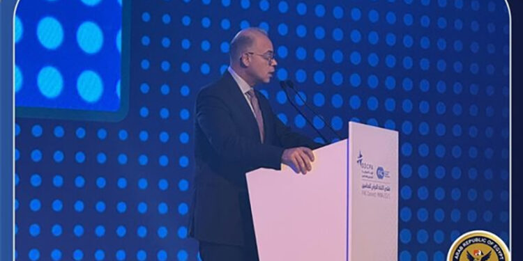 رئيس هيئة الرقابة المالية يقدم عرض تقديمي عن التزام منظمة الأيوسكو بتقارير الاستدامة