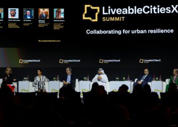 المسؤولون الحكوميون وخبراء القطاع الخاص يسلطون الضوء على استراتيجيات التعاون خلال قمة القادة العالميين