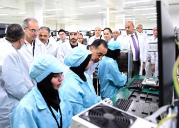وزير الاتصالات: استثمارات 50 مليون دولار من “أوبو” تؤكد ثقة الشركات العالمية في السوق المصرية