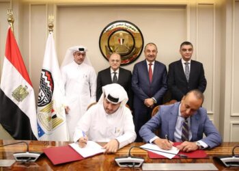 هيئة الدواء تشهد توقيع شراكة إستراتيجية لتوطين صناعة المستلزمات الطبية بين “القابضة للأدوية” و”دوا” الأمريكية