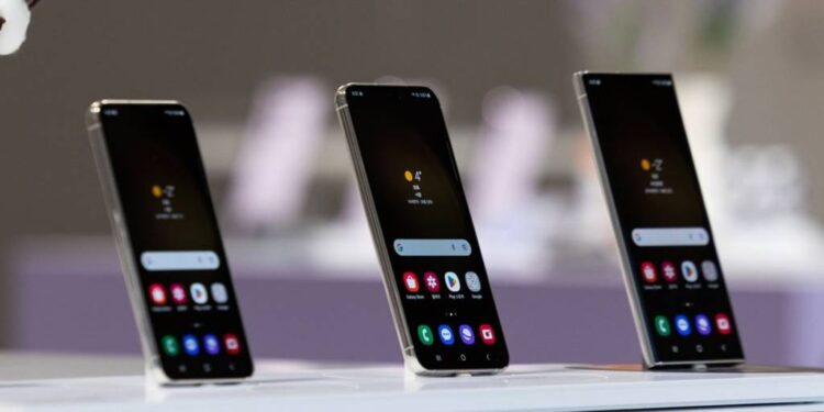 سامسونج تخسر مركزها في ثاني أكبر سوق للهواتف الذكية