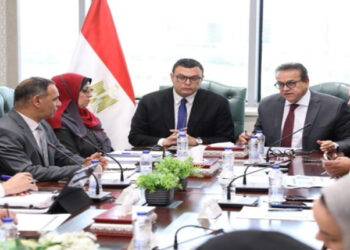 وزير الصحة يستقبل وزير الإسكان لمناقشة مشروعات صحية مشتركة