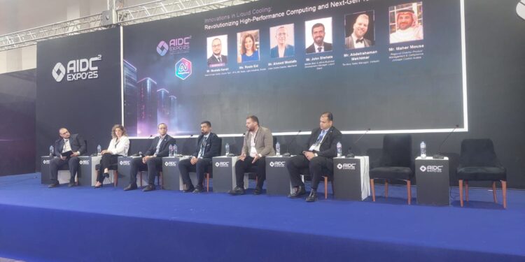 خبراء يرسمون مستقبل التبريد السائل ومراكز بيانات الذكاء الاصطناعي في ندوة بمؤتمر AIDC