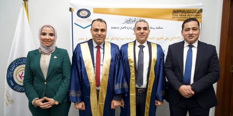 إنجاز للمصرية للاتصالات.. منح الدكتوراه لأحمد وأبو بكر عبد اللاه