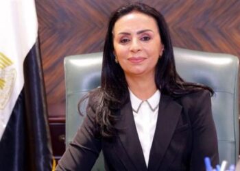 وزيرة التضامن توجه فريق التدخل السريع بالتعامل مع حالات كبار بلا مأوى فى القاهرة والجيزة