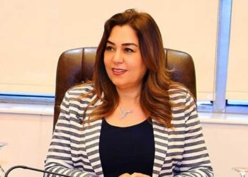 وزيرة التنمية تستعرض تقريراً حول أبرز جهود وحدة السكان المركزية بالوزارة