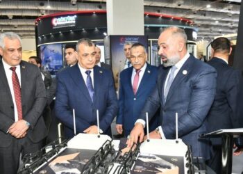 وزير الإنتاج الحربي يزور أجنحة عدد من الشركات المشاركة بمعرض “EDEX 2025”