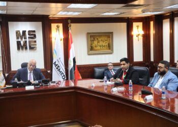 الرئيس التنفيذي لجهاز تنمية المشروعات يعقد الاجتماع الدوري مع أصحاب المشروعات الابتكارية والتكنولوجية