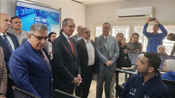 وزير الاتصالات يحفز طلاب WE: انطلقوا في العمل الحر وحققوا الدخل يصل إلى 10 آلاف دولار