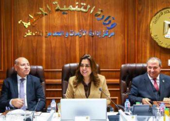 وزيرة التنمية تناقش مع محافظ القاهرة مقترح تطوير المرحلة الثانية من سوق العتبة