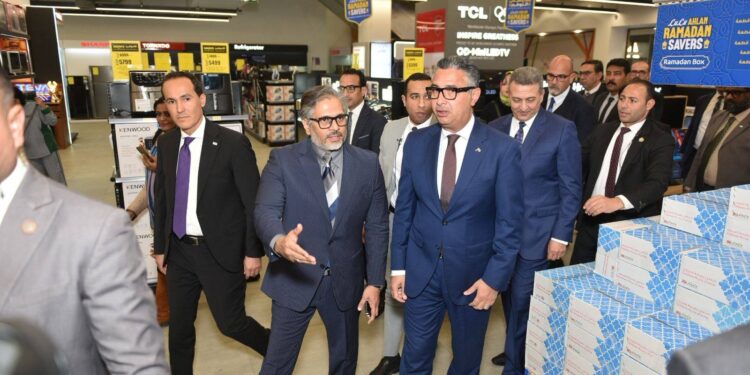 وزير التموين يفتتح فرع «لولو هايبر ماركت» بالتجمع الخامس باستثمارات ٥٠٠ مليون جنيه