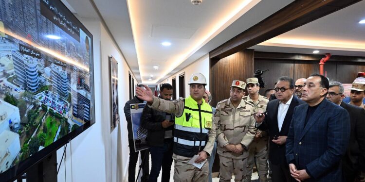 رئيس الوزراء يتابع الموقف التنفيذي لمشروع تطوير مدينة النيل الطبية (معهد ناصر)