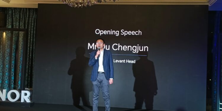 هونر تراهن على الذكاء الاصطناعي وتفتح فصلاً جديدًا في سوق الهواتف بمصر