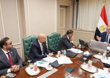 وزير البترول والثروة المعدنية يبحث مع أركيوس إنرجي خطهها الطموحة لاستكشاف وإنتاج الغاز