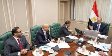 وزير البترول والثروة المعدنية يبحث مع أركيوس إنرجي خطهها الطموحة لاستكشاف وإنتاج الغاز