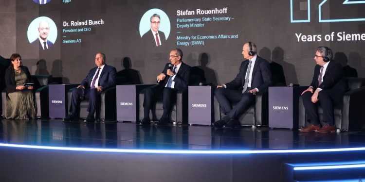 125 عامًا من الشراكة التكنولوجية بين مصر وسيمنس