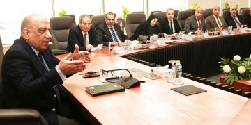 وزير الكهرباء يجتمع برؤساء شركات التوزيع على مستوى الجمهورية لمراجعة خطة