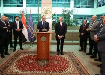 رأفت هندي: الاتصالات قطاع إنتاجي يدعم التنمية