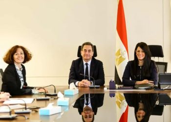 وزيرة التخطيط تبحث مع الجانب الفرنسي تعزيز العلاقات الاقتصادية في ضوء الشراكة رفيعة المستوى بين البلدين