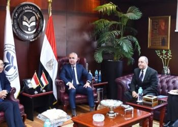 الهيئة العامة للاستثمار تبحث مع سفير سنغافورة تعزيز التعاون الاستثماري المشترك