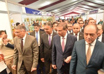 وزيرا التموين والزراعة ومحافظ الجيزة يفتتحون ٢٥ معرض وشادر “أهلا رمضان” بالجيزة عبر الفيديو كونفرانس