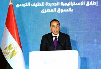 مدبولي: صفقة الترددات خطوة مفصلية لبناء مصر الرقمية