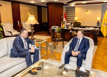 محافظ البنك المركزي المصري يلتقي وزير التعليم العالي والبحث العلمي لبحث التعاون المشترك