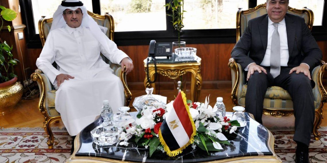 وزير الطيران المدني يستقبل رئيس الهيئة العامة للطيران المدني القطري لبحث أوجه التعاون بين الجانبين
