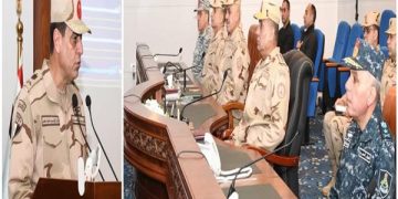 وزير الدفاع يلتقى مقاتلى القوات البحرية والمنطقة الشمالية العسكرية ويشاركهم تناول وجبة الإفطار