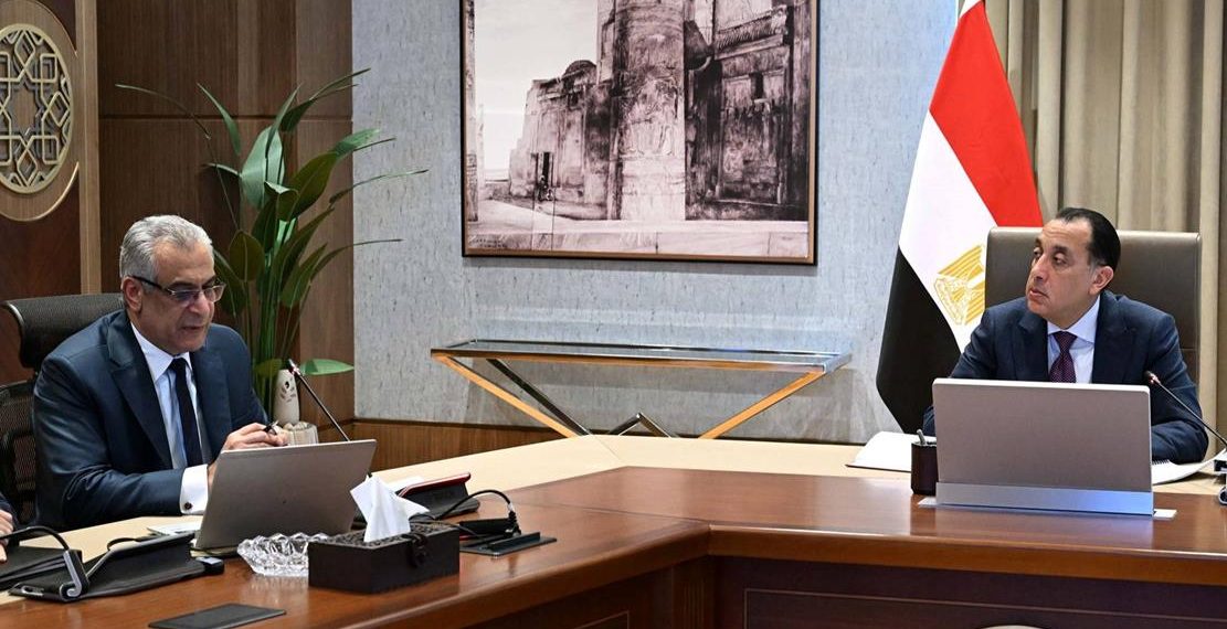 رئيس الوزراء يتابع مع وزير الإنتاج الحربي ملفات عمل الوزارة والرؤية المستهدف