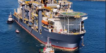 فالاريس دي إس 12 تصل إلى مصر إيذانًا بانطلاق حفر 4 آبار غاز جديدة بالبحر المتوسط