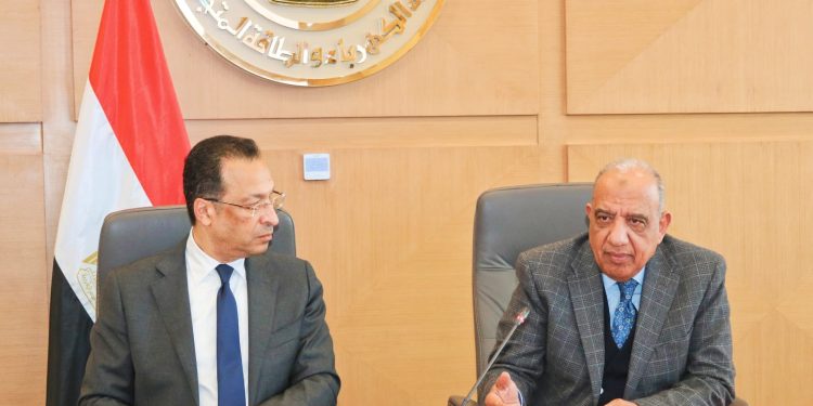 وزيرا الكهرباء والاتصالات يبحثان تطوير صناعة مراكز البيانات وجذب الاستثمارات