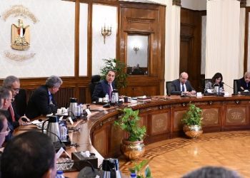 رئيس الوزراء: مواجهة أى محاولات للتعدى على أملاك الدولة أو البناء على الزراعة