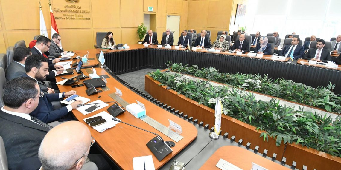 وزيرة الإسكان تترأس اجتماع اللجنة التنسيقية العليا لهيئة المجتمعات العمرانية الجديدة وأجهزة المدن