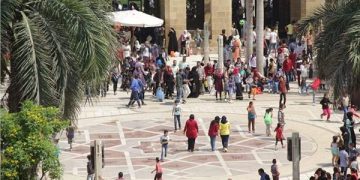 إقبال متزايد على «حديقة الأزهر» في ثاني أيام العيد بمشاركة لافتة للأجانب